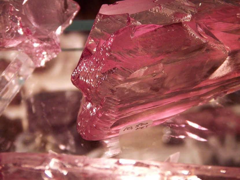 Kunzite is one of several lithium-containing minerals. The total lithium content in the Earth's crust is estimated at between 20 and 70 parts per million. (Click to view larger version...)